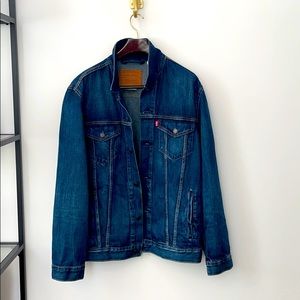 Levi’s Trucker Jacket Premium. Medium Wash. Sz.XL